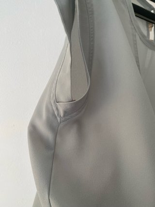 Blusa Elogy gris talla M