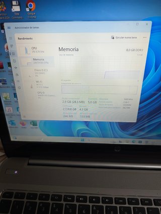 Ordenador portátil HP i5 Pantalla Táctil, 8RAM
