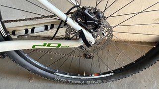 Bicicleta Montaña MONDRAKER CARBONO 29er