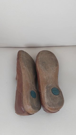 Zapatos eco-fit de cuero marrón