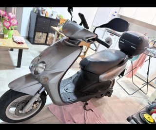 Moto Scooter Plata 100 cc yamaha