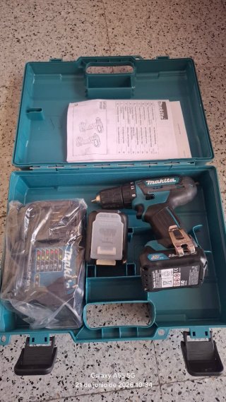 Maletín Makita con taladro