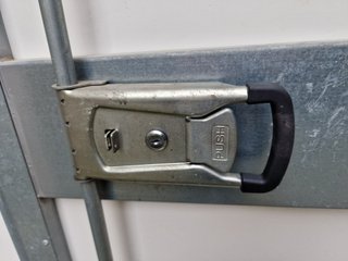 Remolque cerrado galvanizado gran capacidad