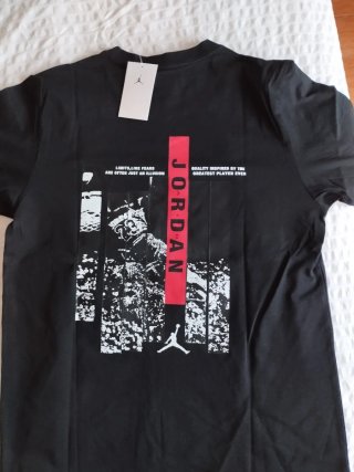 Camiseta Jordan XL Negra y Roja