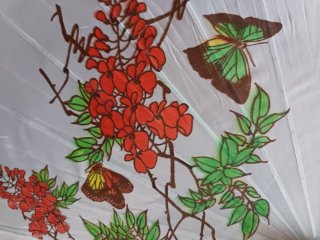 Sombrilla china de bambú y papel