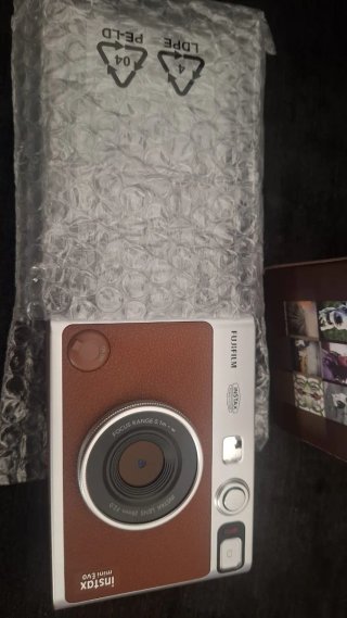 Cámara Fujifilm Instax Mini Evo Marrón