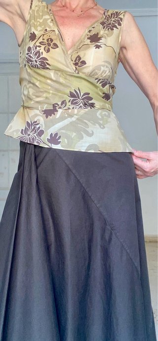 Blusa Massimo Dutti floral beige y caqui