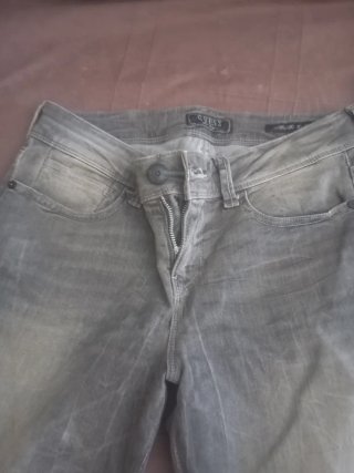 Pantalones Guess Talla 40 Grises