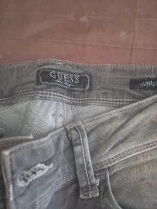 Pantalones Guess Talla 40 Grises