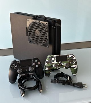 PS4 Slim da 1TB + 2 Controller + Cavi