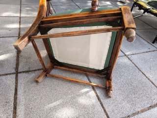 Pareja de butacas de madera tapizadas