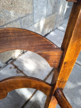 Pareja de butacas de madera tapizadas