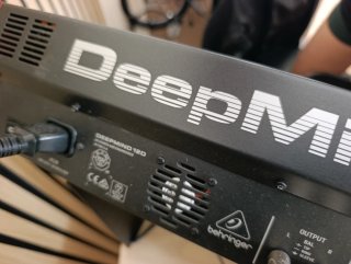 Behringer DeepMind 12 Sintetizador