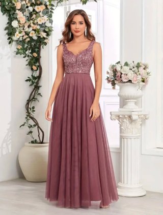 Vestido largo de fiesta malva con pedrería