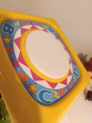 Cubo actividades bebé