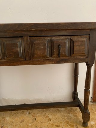 Recibidor de madera con cajones