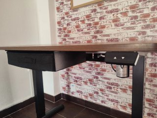 Escritorio Elevable Madera y Metal