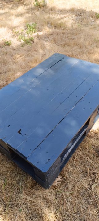 Mesa de palet con ruedas