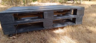 Mesa de palet con ruedas