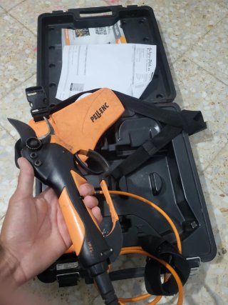 Tijera Eléctrica Podar Uva