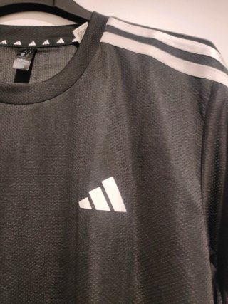 Maglietta Adidas nera con strisce unisex