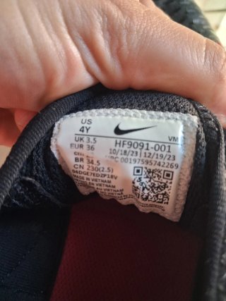 Tenis Nike Air Max 270 Negros y Rojos
