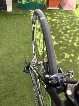 Bicicleta de carretera BAS verde