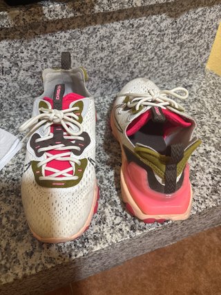 Nike D/MS/X React Vision Rosa Blanco