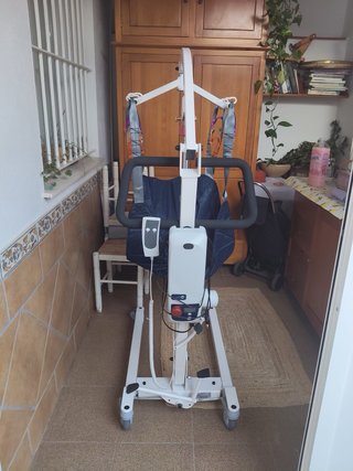 Grúa eléctrica para persona mayores