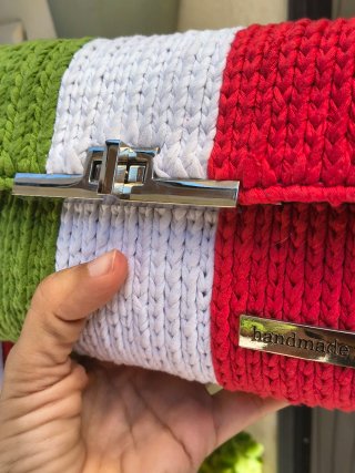 Borsa fatta a mano tricolore