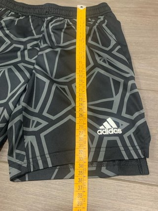 Pantalón corto Adidas 9/10 años