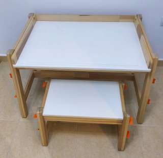 Escritorio infantil con asiento