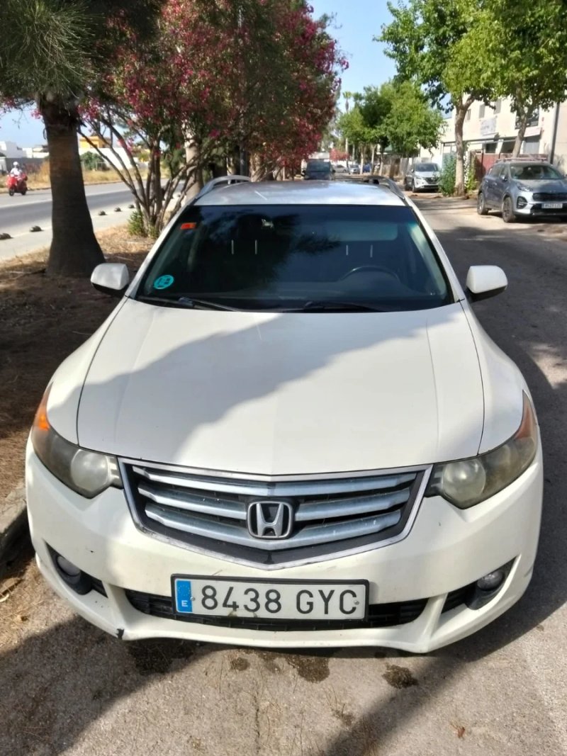 Honda Accord 2010 - foto 1