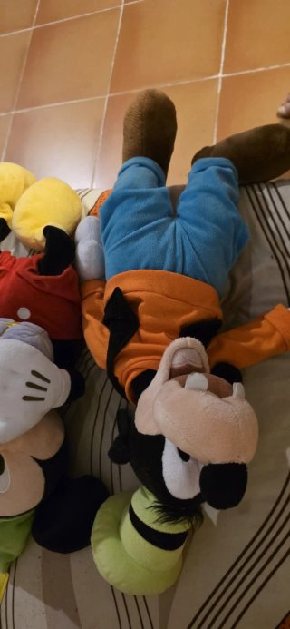 Colección Peluches Disney: Pluto, Goofy, Mickey, D