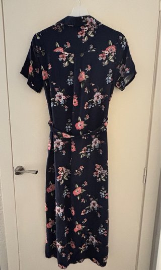 Vestido camisero floral azul y rosa