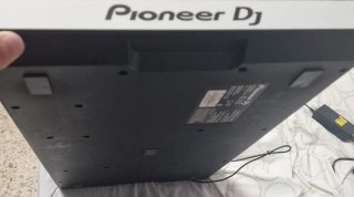 Pioneer DDJ-SRT con skin blanco
