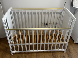 Cuna blanca y Colchón DORMIDEO