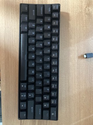 Teclado Mecánico APAYADO K61 RGB 60% 61 Teclas