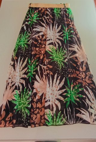Falda larga Rebelde Talla M Estampada Verano