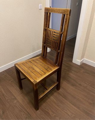 Mesa de comedor y 4 sillas de madera (madrid)