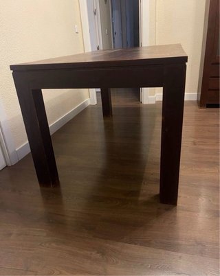 Mesa de comedor y 4 sillas de madera (madrid)