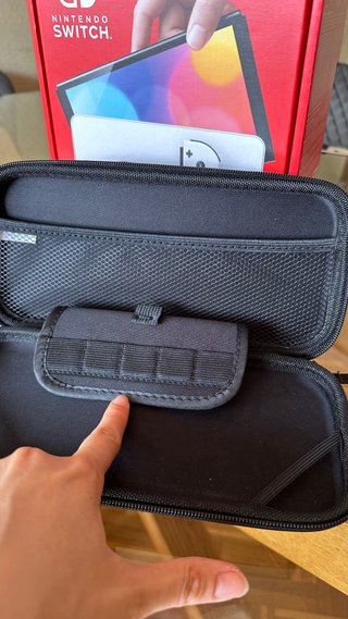 Nintendo Switch Oled + funda + microsd + protector