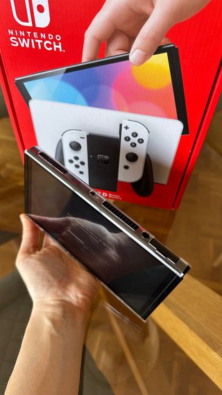 Nintendo Switch Oled + funda + microsd + protector
