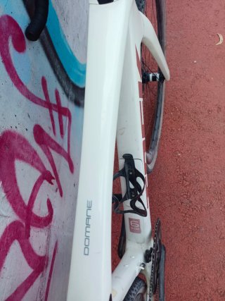 Bicicleta Gravel Trek Domane