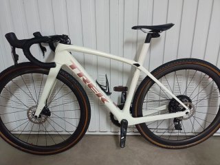 Bicicleta Gravel Trek Domane