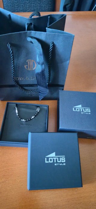 Pulsera Lotus Negra y Plateada