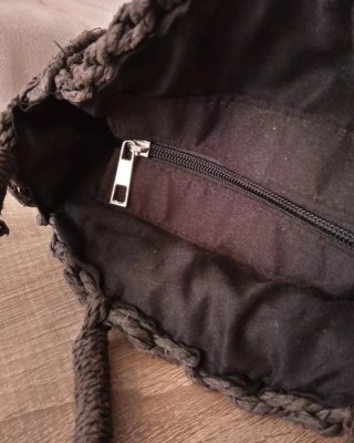 Bolso de hombro negro de Lefties