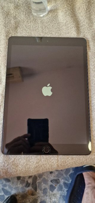iPad 7ª Gen 128GB Negro/Gris