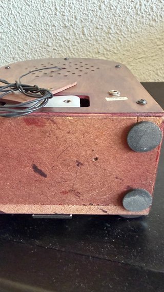Radio Jukebox Beige y Rojo