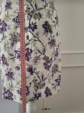 Vestido camisero floral talla M. Medidas en fotos